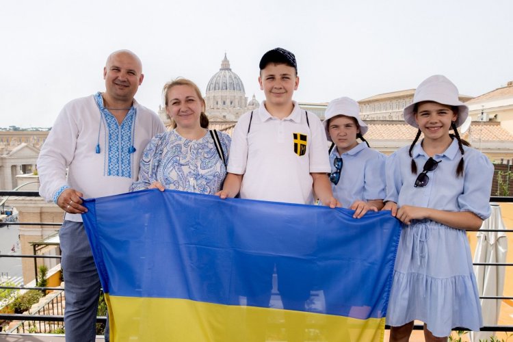 Ukrainian family prays for peace at World Meeting of Families